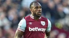 Antonio discharged from hospital after car accident