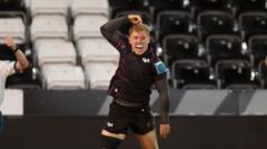 Ospreys clinch late win in thriller against Scarlets