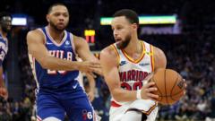 Curry makes history as Warriors rout 76ers