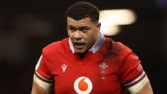 Wales and Dragons prop Brown retires aged 28