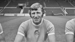 Manchester City legend Book dies aged 90